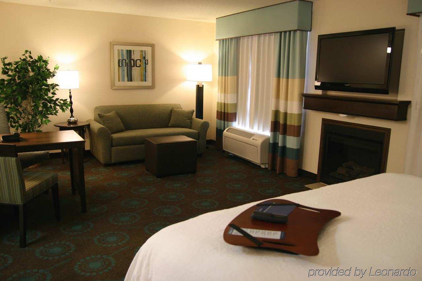 Hampton Inn & Suites Suisun City Waterfront Pokoj fotografie